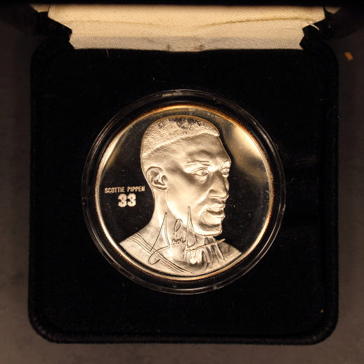 Scottie Pippen Chicago Bulls 1995 - One Ounce Silver Round w/ Box & Cert