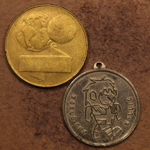 World Cup Medals - Chile 38mm Brass 1962 AU & England 35mm C-N 1966 VF - 2pcs