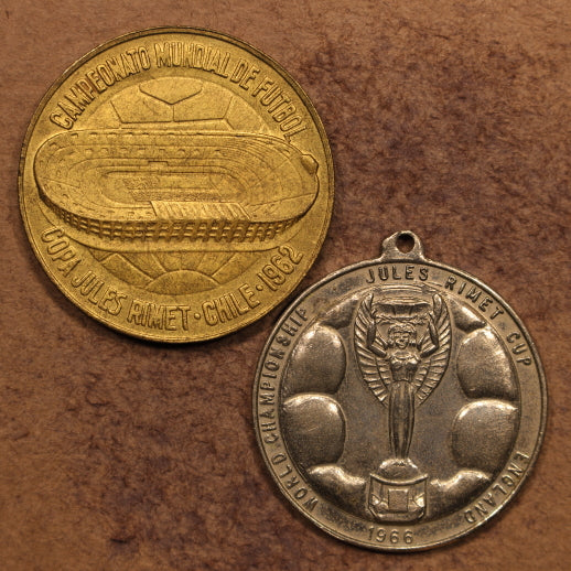 World Cup Medals - Chile 38mm Brass 1962 AU & England 35mm C-N 1966 VF - 2pcs